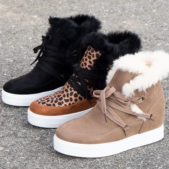 Black Stylish Lace Up Fur Wedge Sneakers - Picture 5 of 9